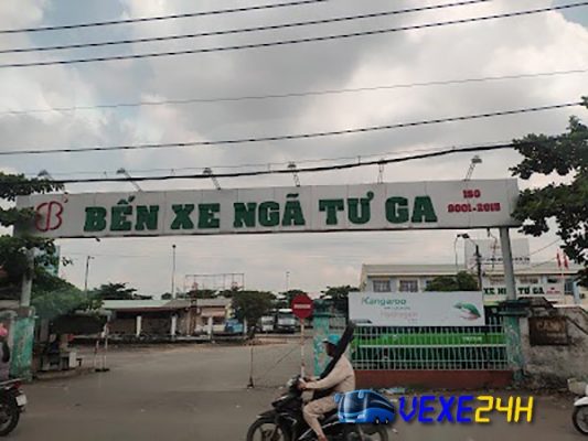 bến xe ngã tư ga