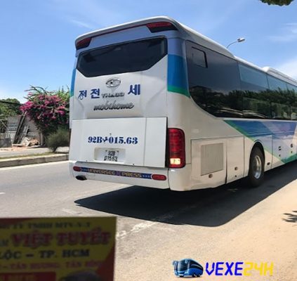 Xe Việt Tuyết